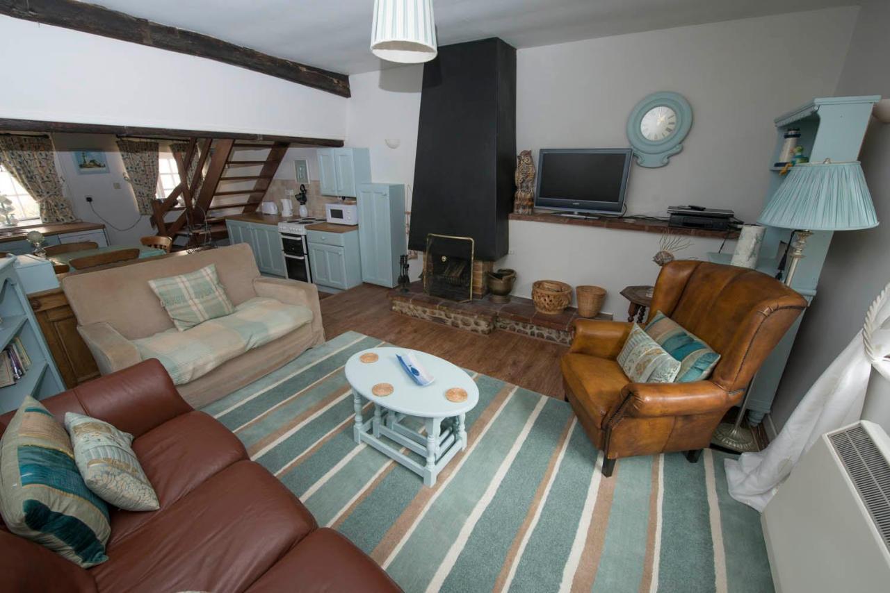 Buttercup Cottage Holt  Zewnętrze zdjęcie